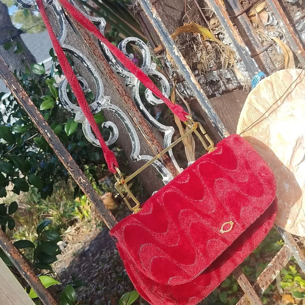 '60s Vintage Cherry Red Lewis Carpet Bag - Picture 5 of 9